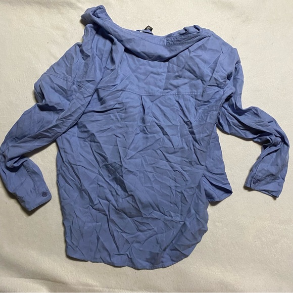 Vuori Trestles Twill Button Up in Bluebell Large - Picture 5 of 8